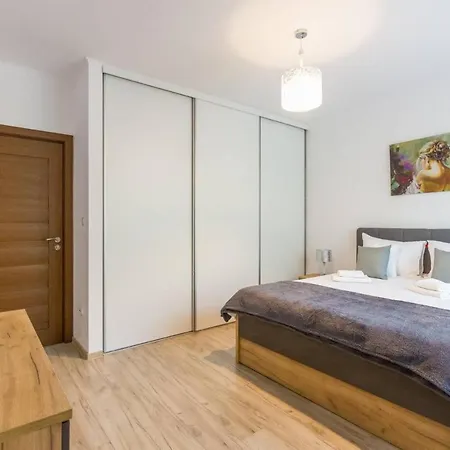 Lejlighed Spacious And Quiet 2 Bedroom