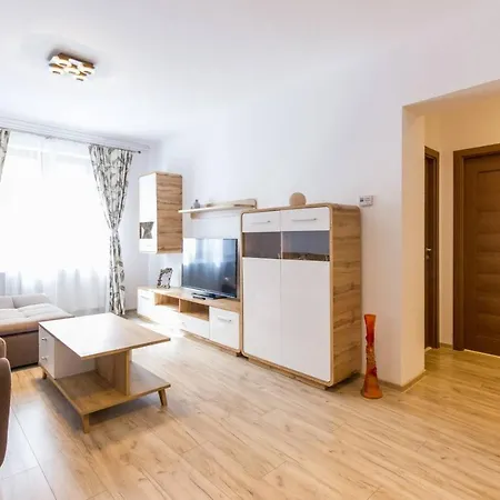 Spacious And Quiet 2 Bedroom Kolozsvár
