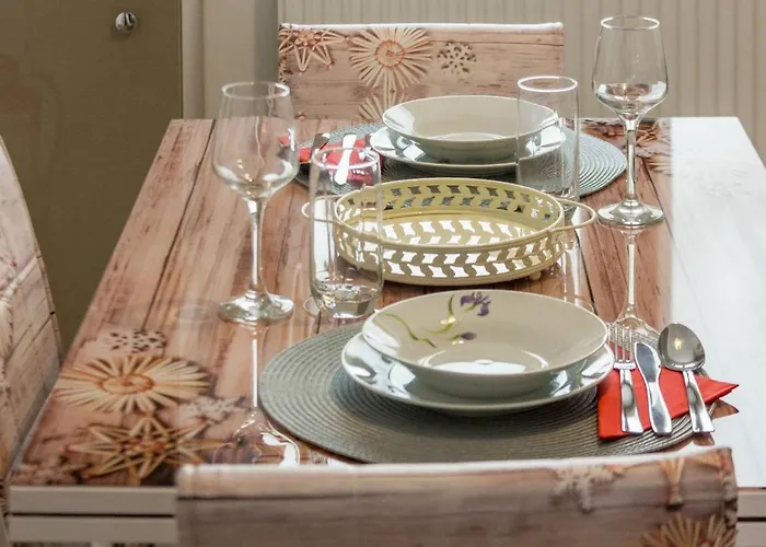 Spacious And Quiet 2 Bedroom Cluj-Napoca