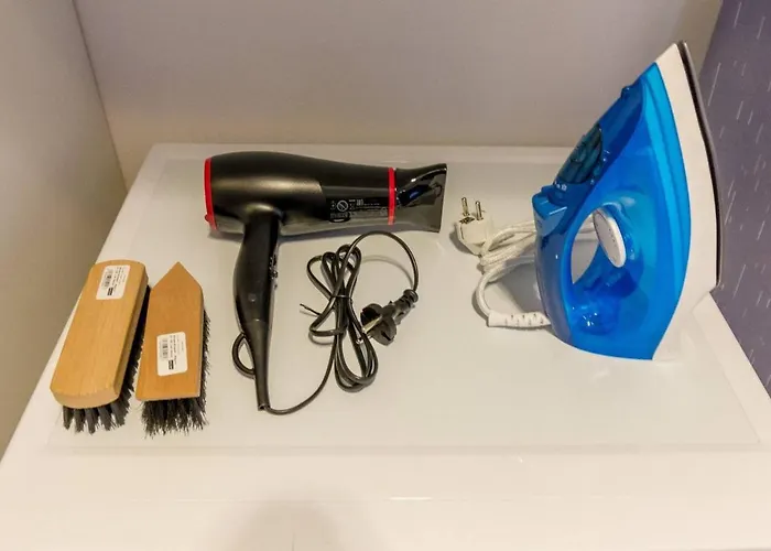 Spacious And Quiet 2 Bedroom