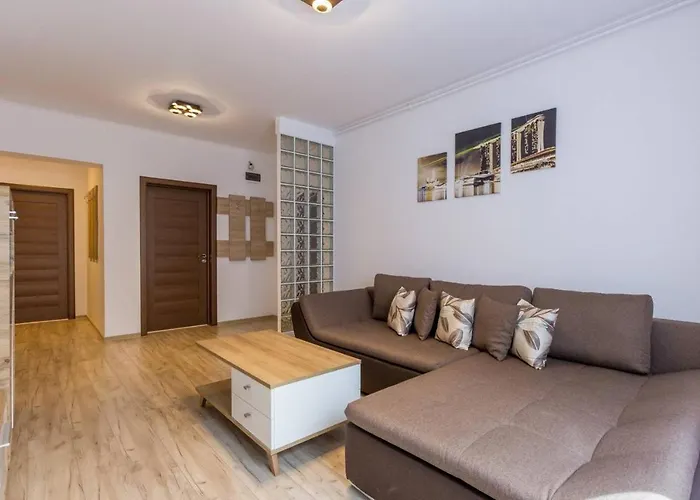 Apartment Spacious And Quiet 2 Bedroom Cluj-Napoca
