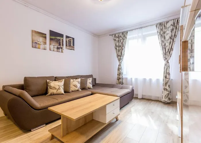 Spacious And Quiet 2 Bedroom