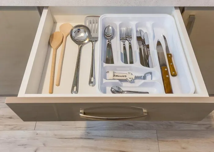 Spacious And Quiet 2 Bedroom * Cluj-Napoca